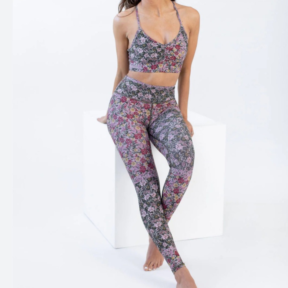 Savvi matching set leggings sport bra green pink floral large small activewear - Picture 8 of 8